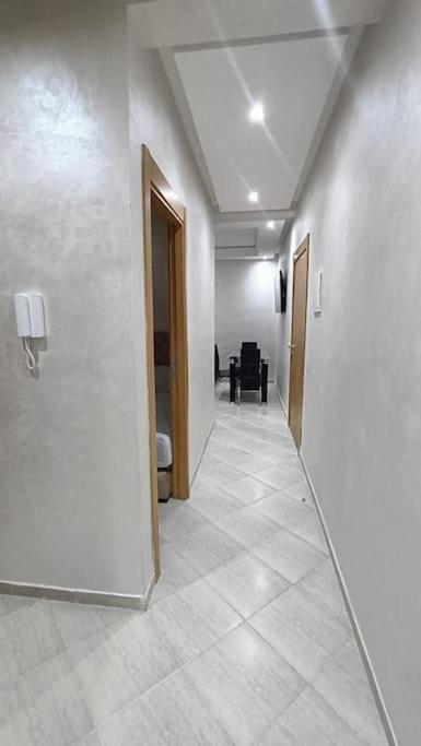 Modern Family Apartment Near Airport Marrakesh Eksteriør billede